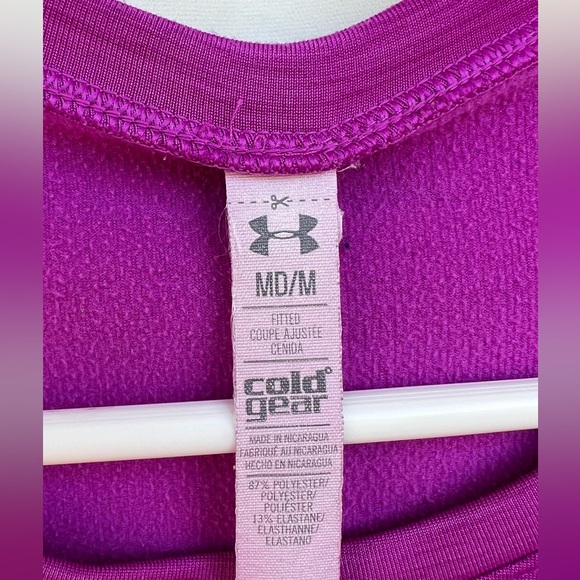 Under Armour Athletic Top Long Sleeve Women’s Small Thumb Holes size M - Picture 6 of 9